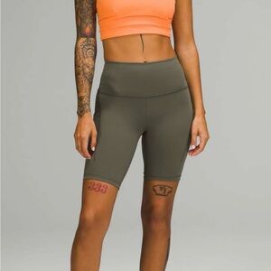 Lululemon Wunder Train 8" bike shorts, Olive Green / Carob Brown